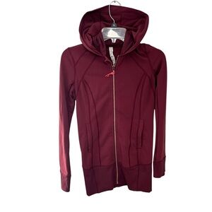 LULULEMON Daily Practice Jacket Hooded In Wine Berry Size 4 Stretch Full Zip